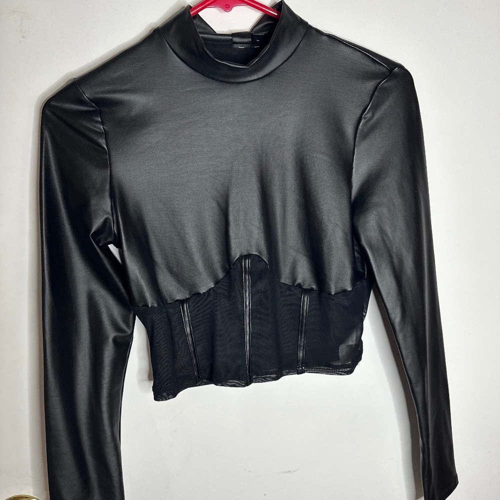 SXY BLK Stand Collar Contrast Mesh Crop Leather Tee